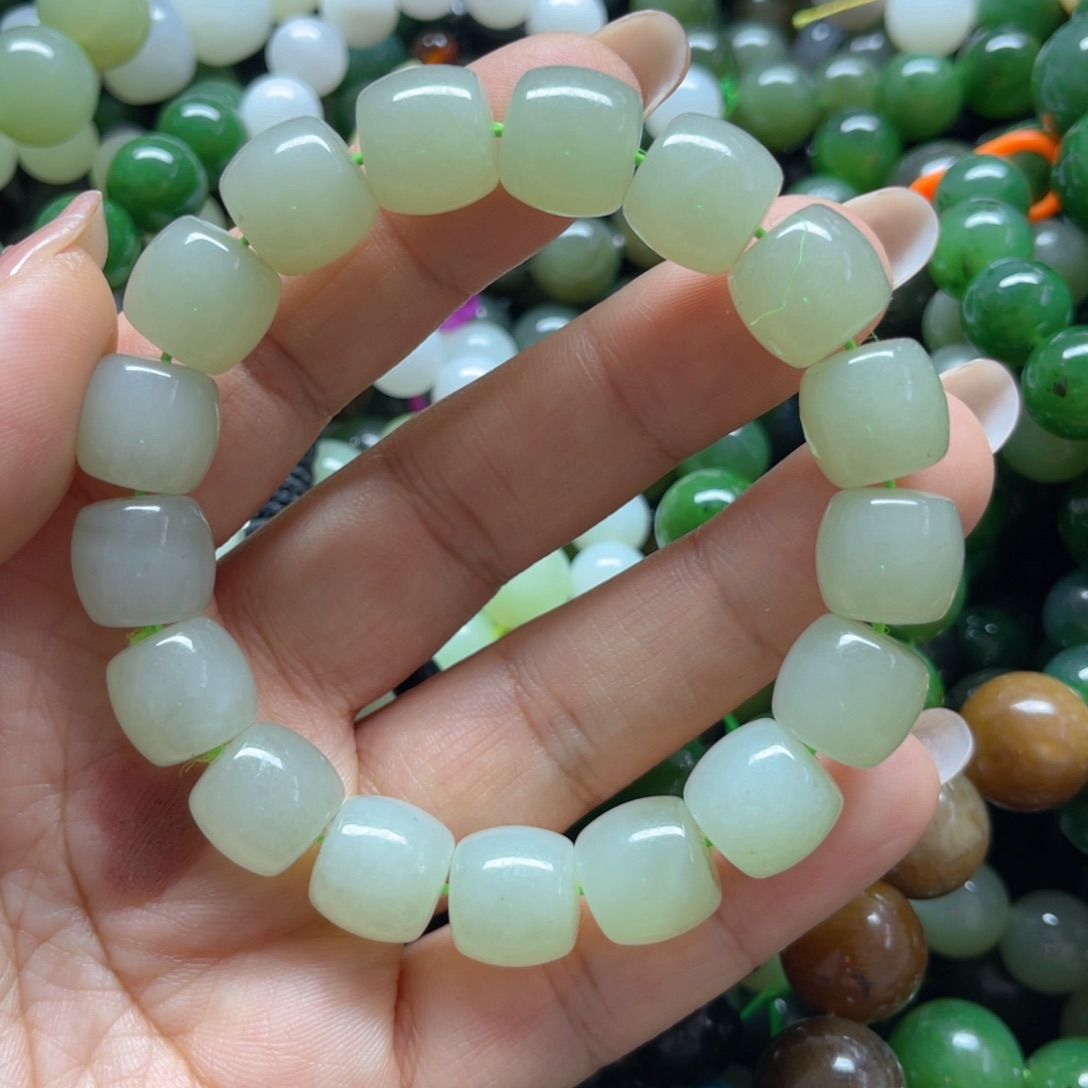 手链未镶嵌和田玉