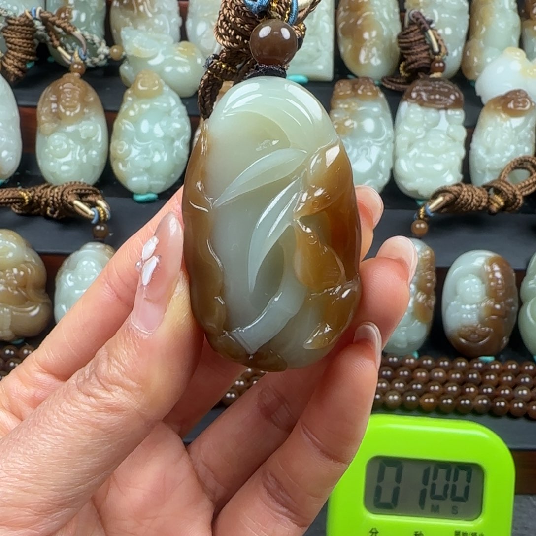 和田玉挂件未镶嵌远**水