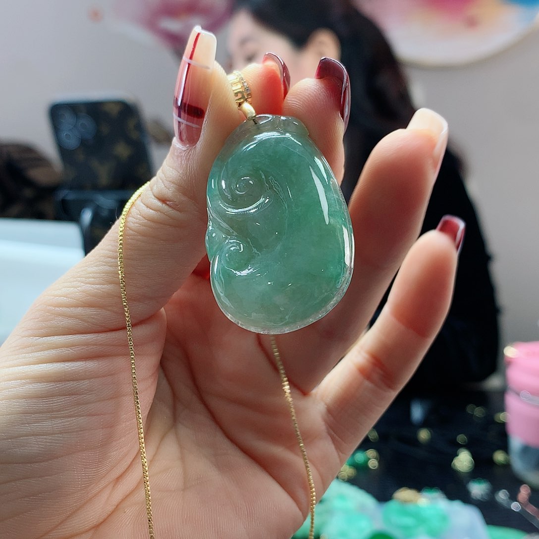 【闪购商品】翡翠吊坠(赠链)合金