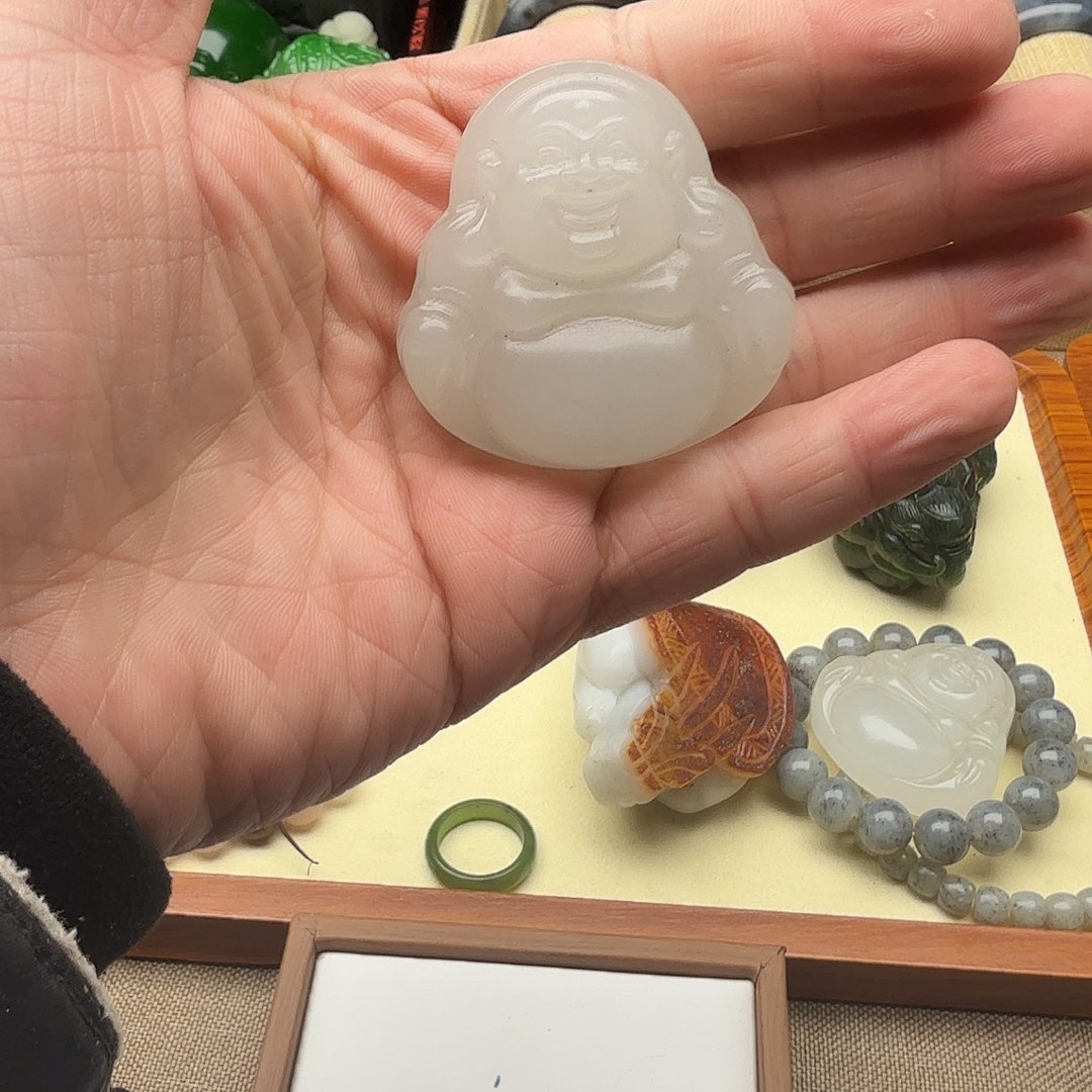 和田玉（糖玉）未镶嵌挂件