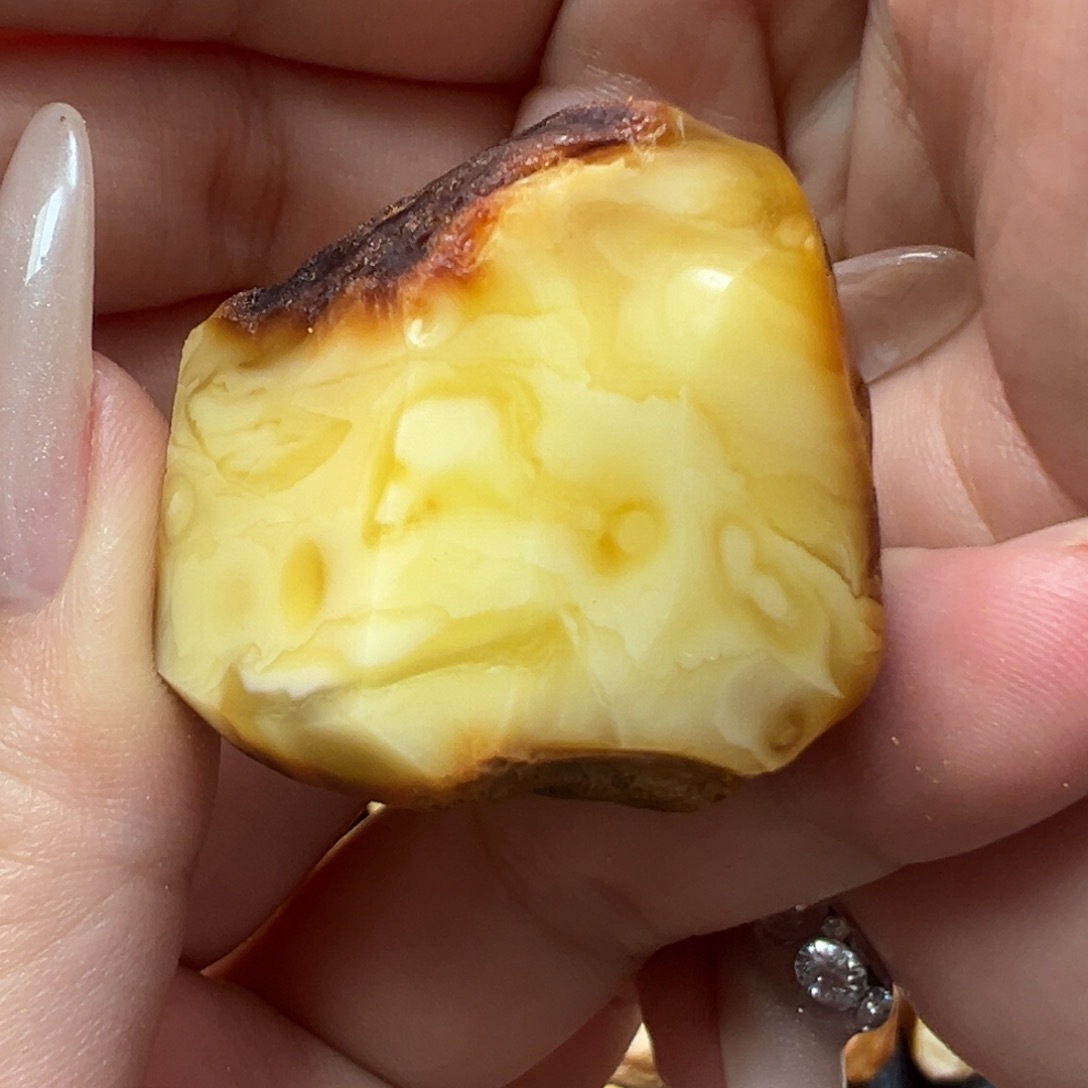 定制琥珀未镶嵌蜜蜡