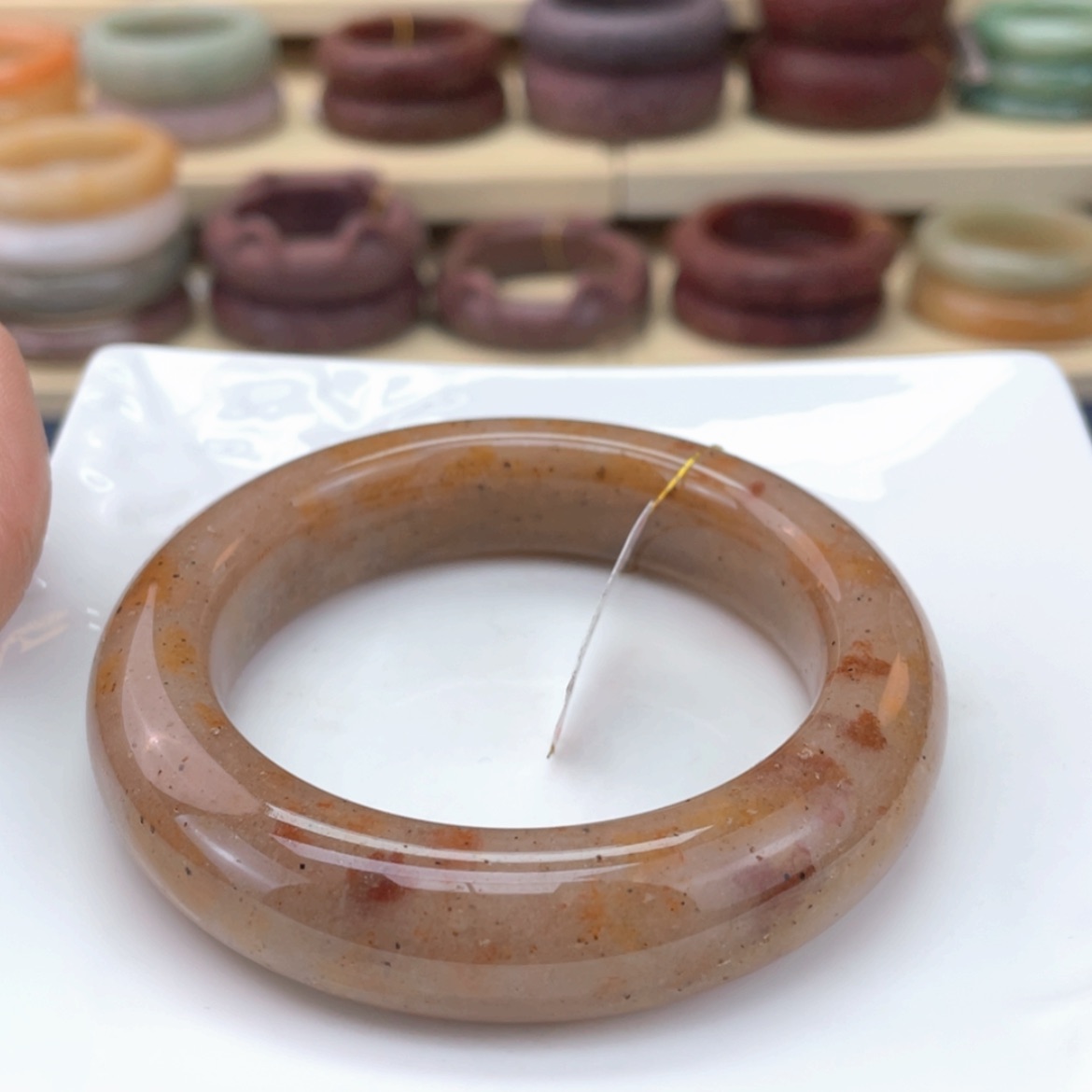 【闪购商品】石英质玉手镯未镶嵌