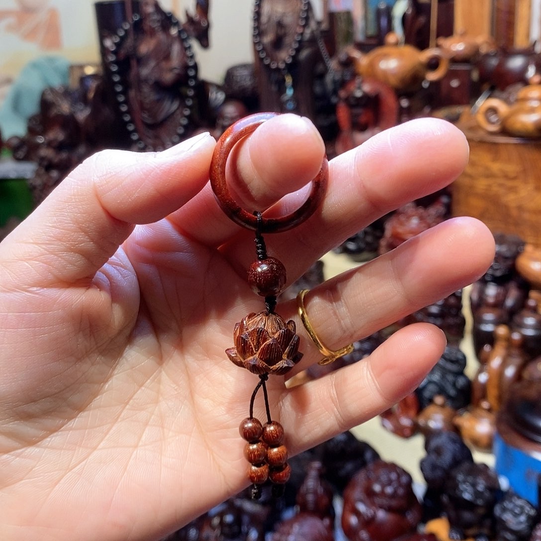 檀香紫檀（小叶紫檀）莲花跑环