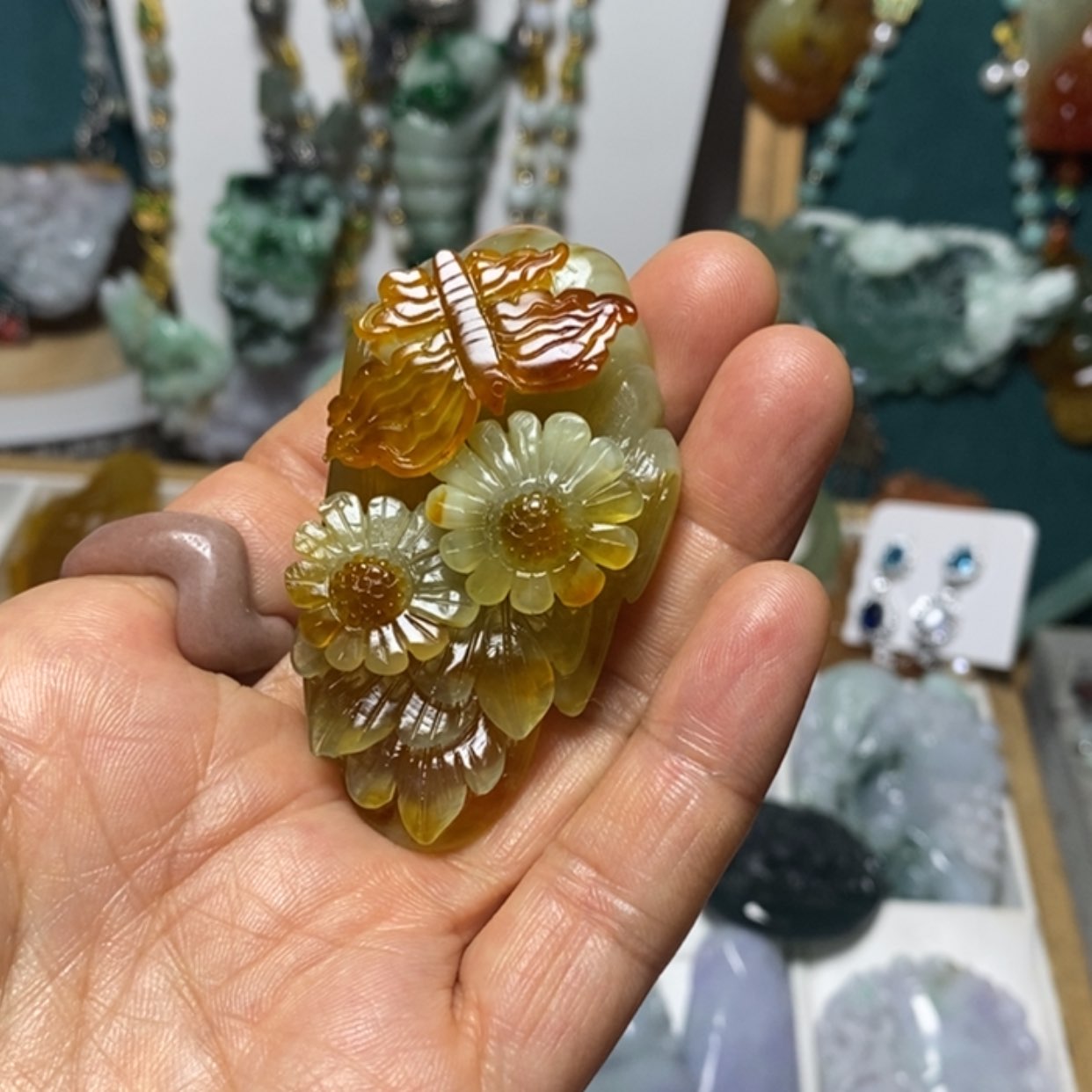 【闪购商品】蛇纹石玉吊坠未镶嵌