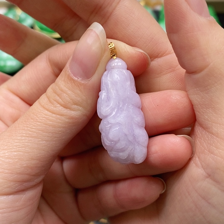 翡翠颈饰未镶嵌吊坠