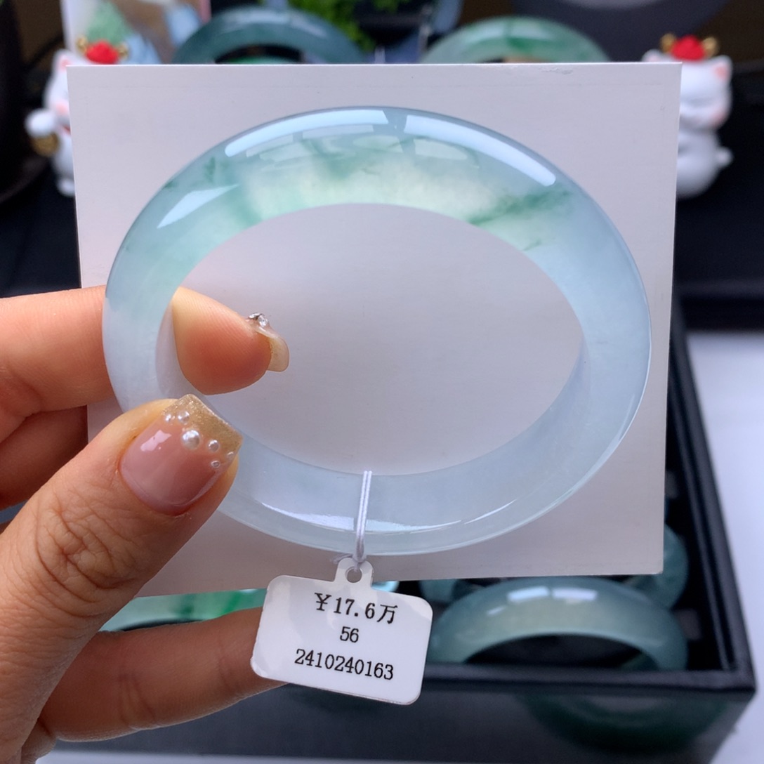 翡翠手镯未镶嵌56冰飘花正圈