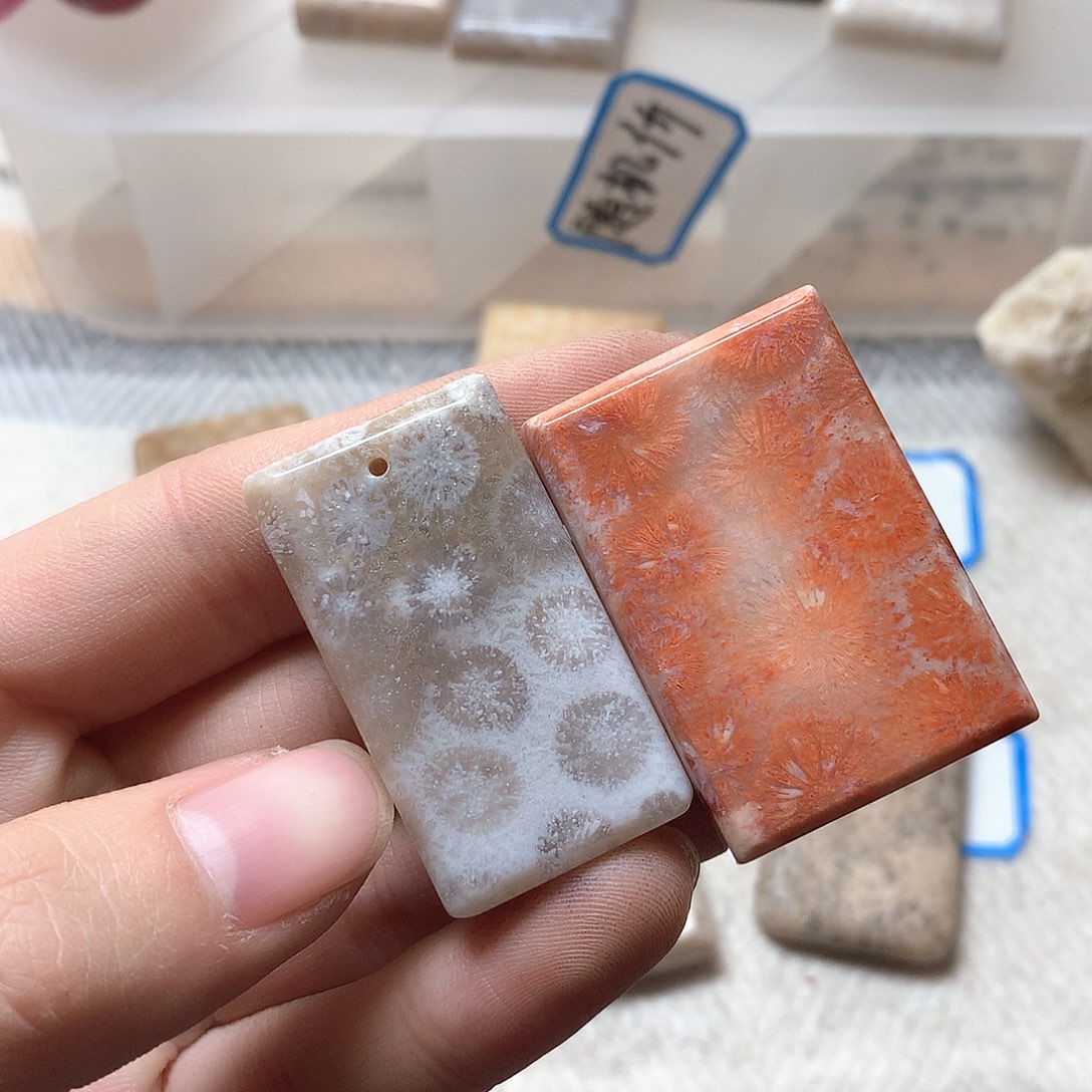 石英质玉颈饰未镶嵌莉**的