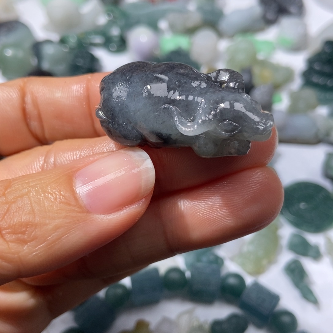 定制翡翠未镶嵌翡翠