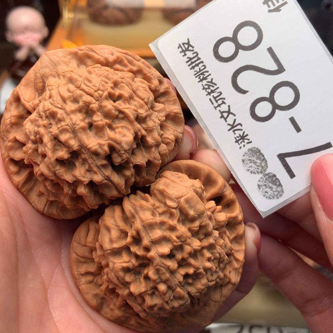 文玩核桃把件52官帽