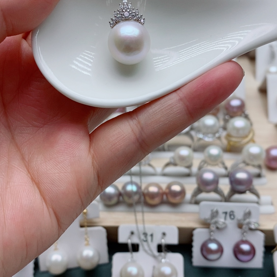 淡水珍珠银S925镶嵌颈饰