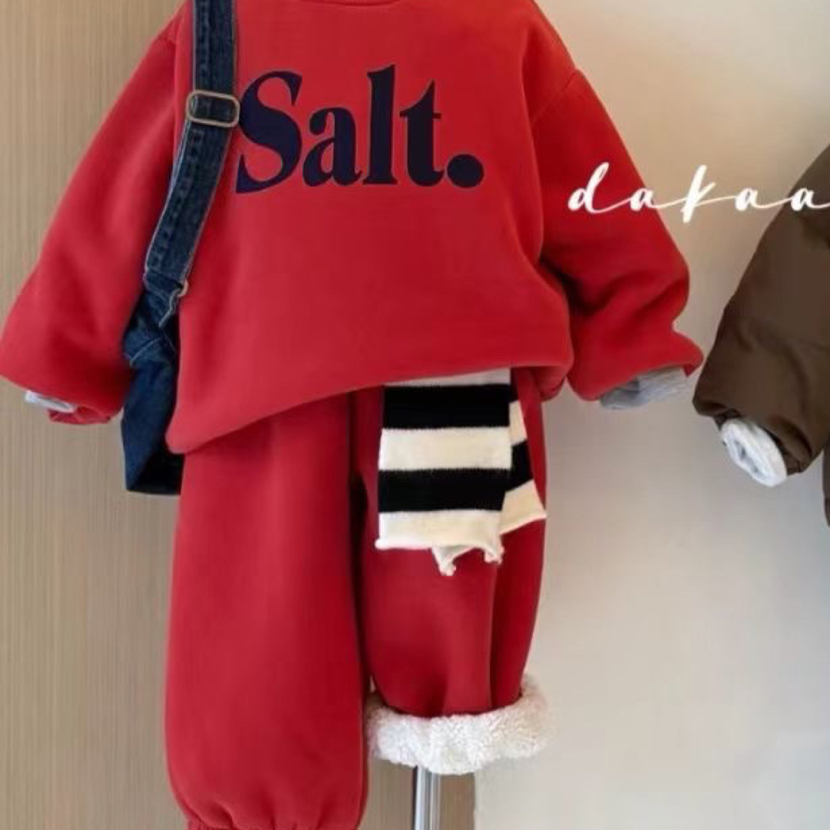 花家套头加厚加绒红色卫衣卫裤童装