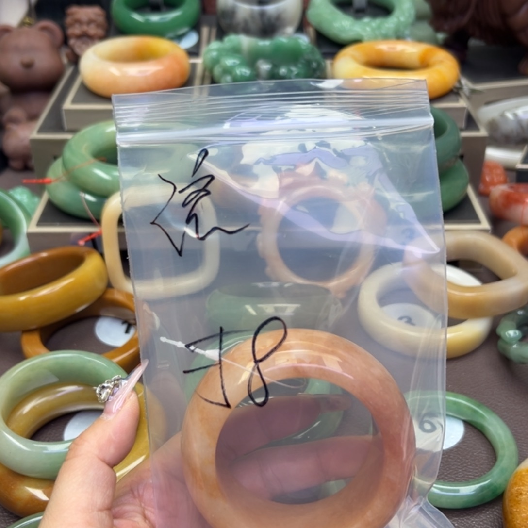 未镶嵌手镯石英岩玉财***来