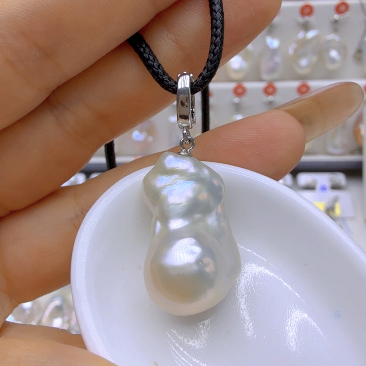 颈饰未镶嵌淡水珍珠