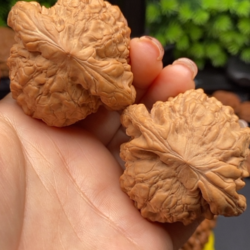 【闪购商品】文玩核桃把件绅****8龍鼎