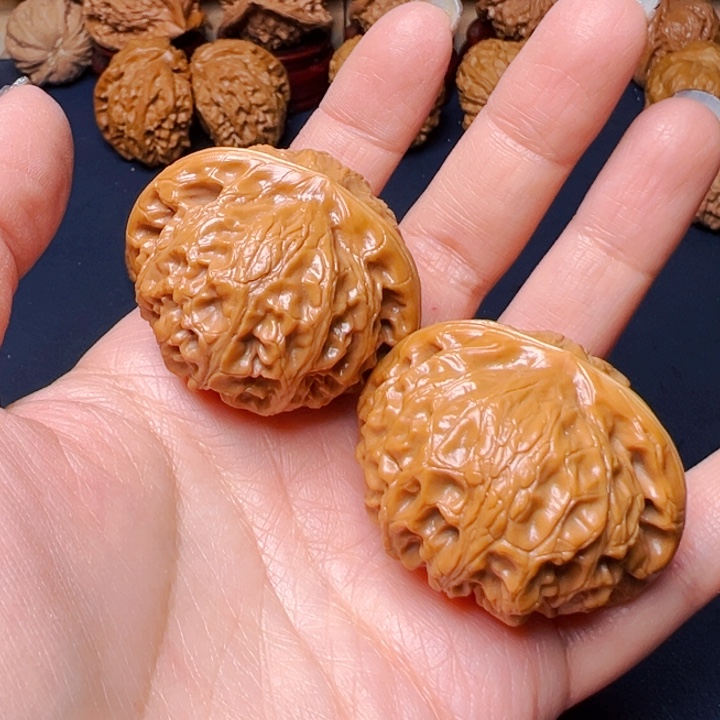 文玩核桃吊坠小**.45宫灯