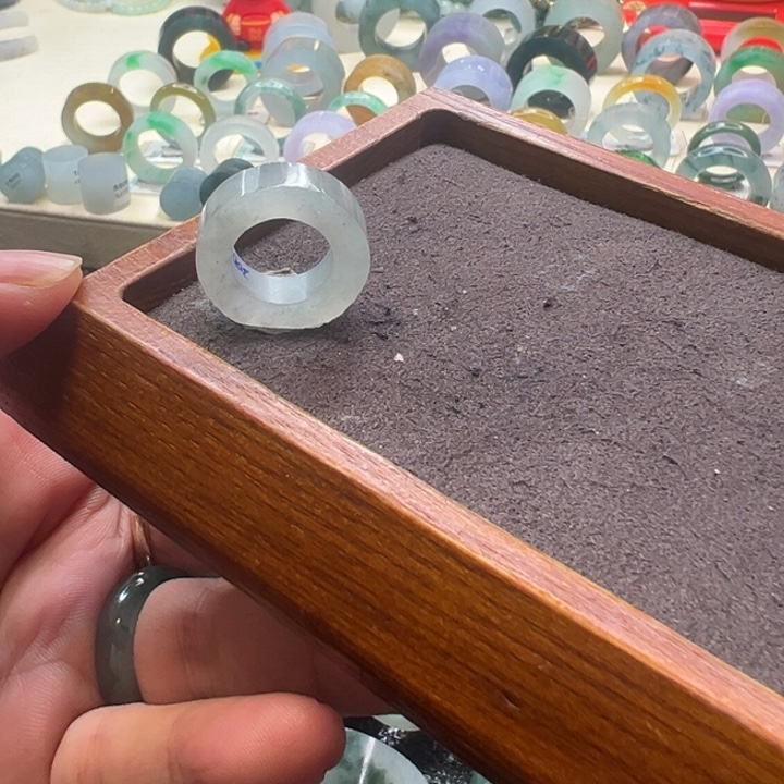 定制翡翠未镶嵌翡翠戒指3