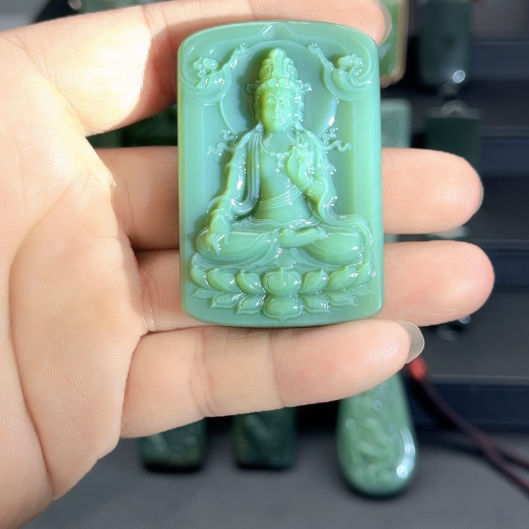 同***厨和田玉未镶嵌吊坠(不含链)