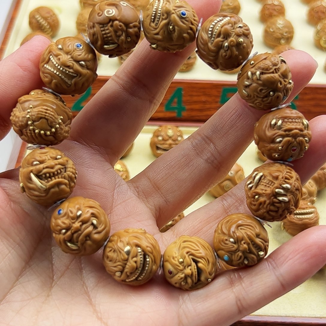 3***2猴头核桃手串大满贯