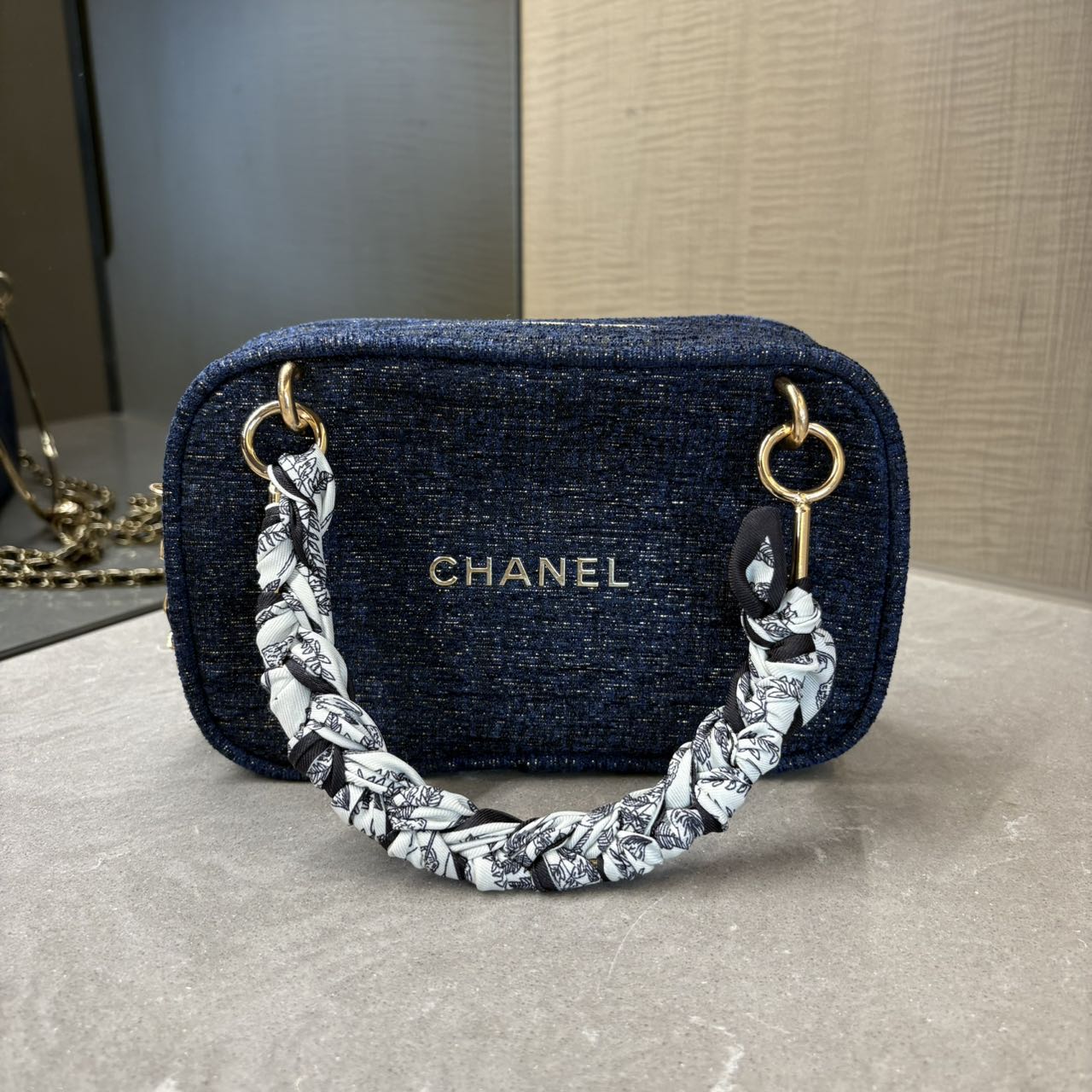 【佟掌柜专属】白色/蓝色手提包化妆包  通勤包长19cm宽5cm高12cm-d