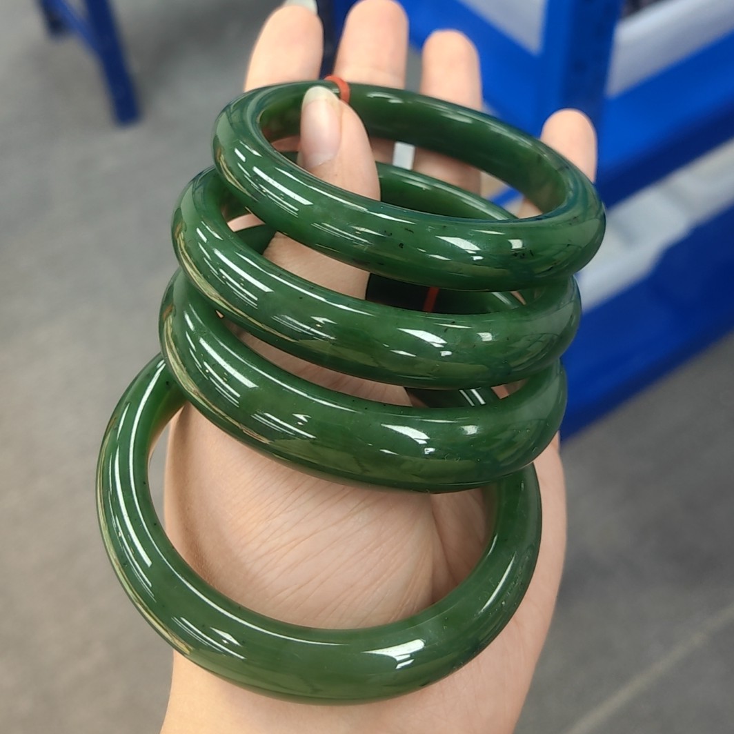 李掌柜-SZ0021-精品老料和田玉碧玉阳绿正宽手镯 多样性发一