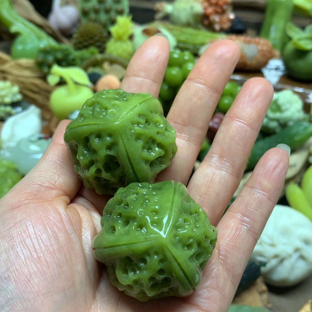 蛇纹石玉手把未镶嵌