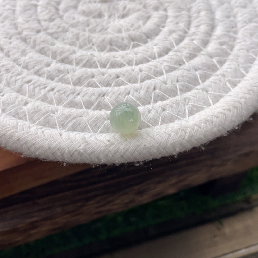 未镶嵌定制翡翠吴*微飘花圆珠卡8.1定制打孔不退不换