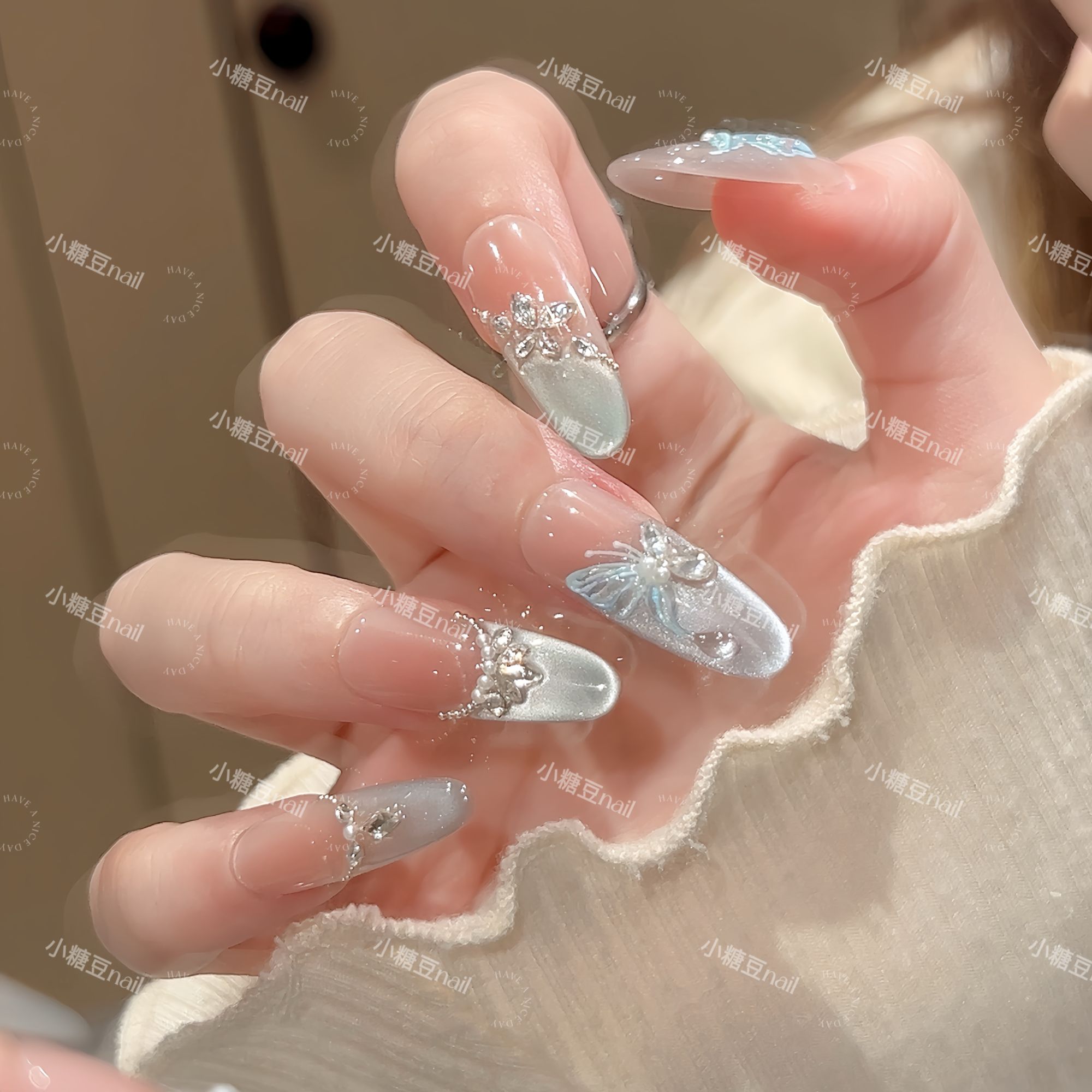 【青提蝴蝶】纯手工法式蓝色猫眼碎钻爆闪显白高级感穿戴甲