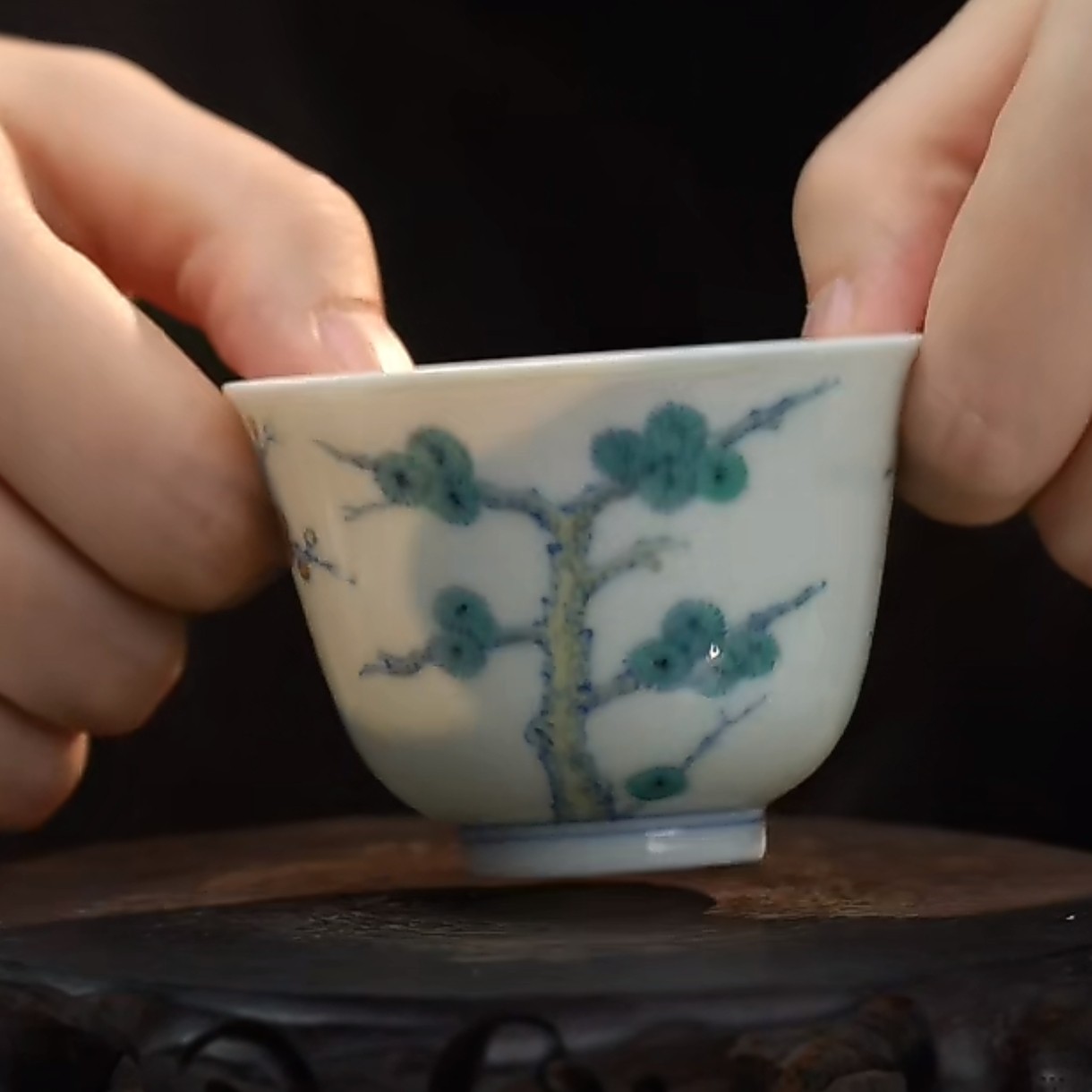 斗彩松竹梅纹杯   