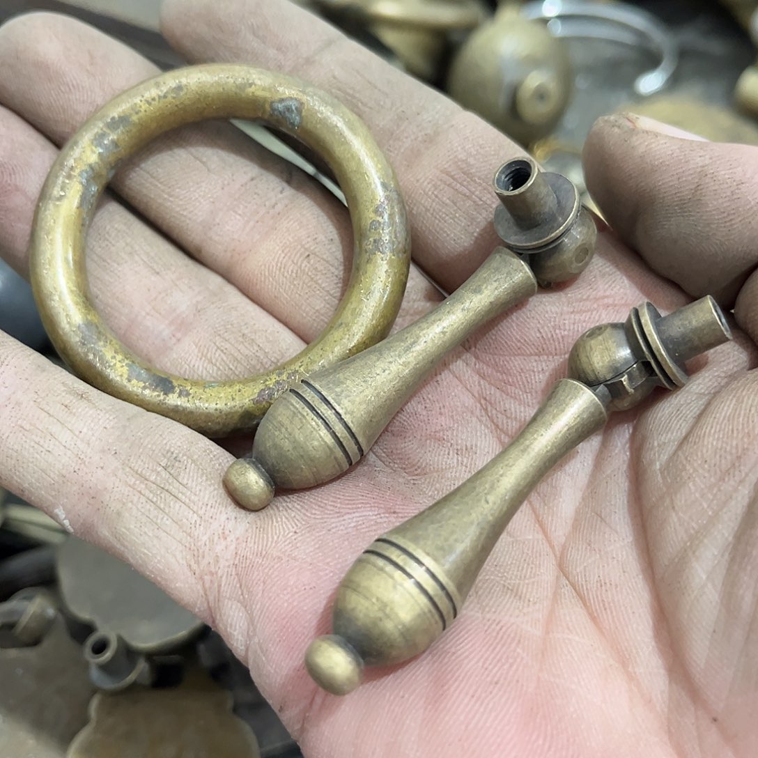 用***9闪电购铜摆件工艺品