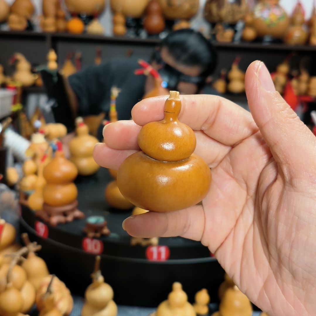 勤***葫芦福禄双全手把件