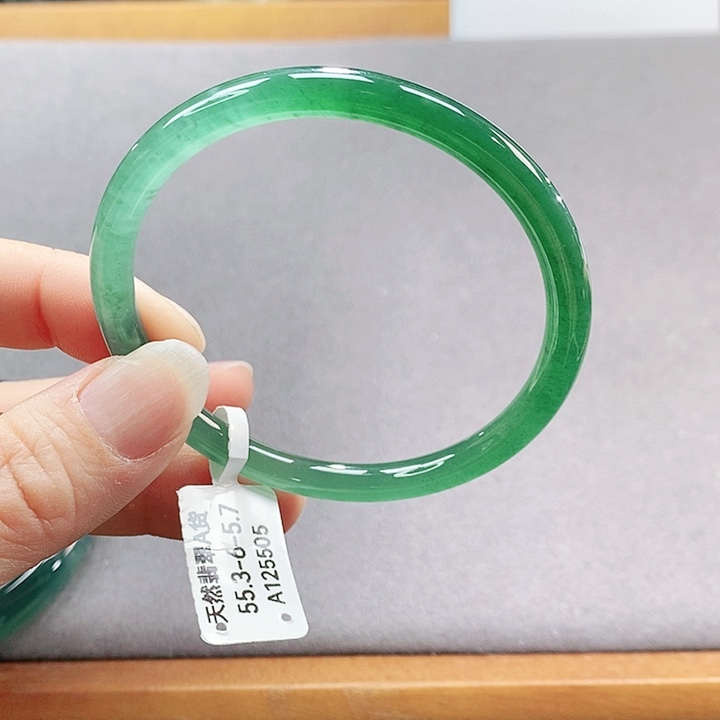 【闪购商品】翡翠手镯（圆镯）未镶嵌