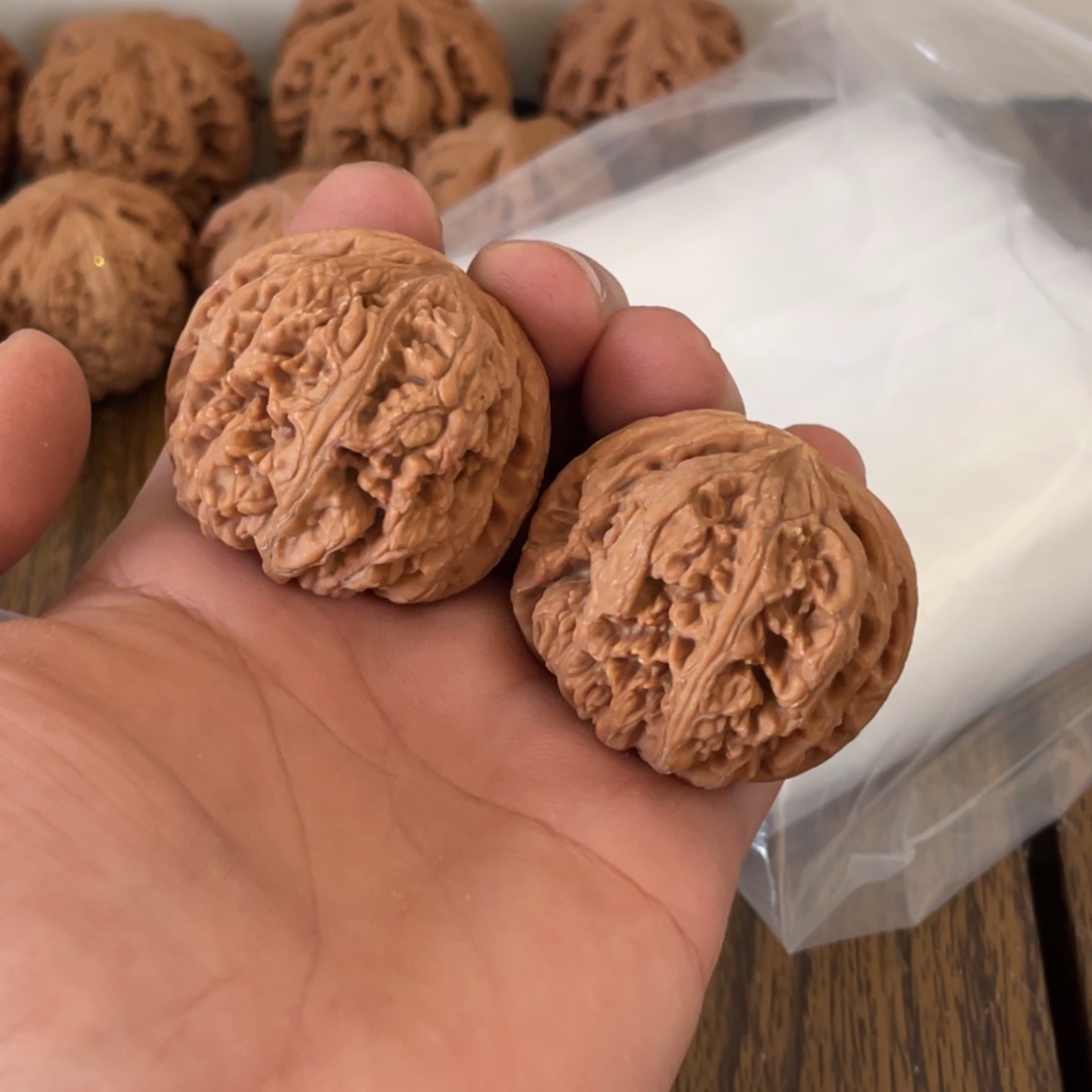 吊坠文玩核桃1033有黄