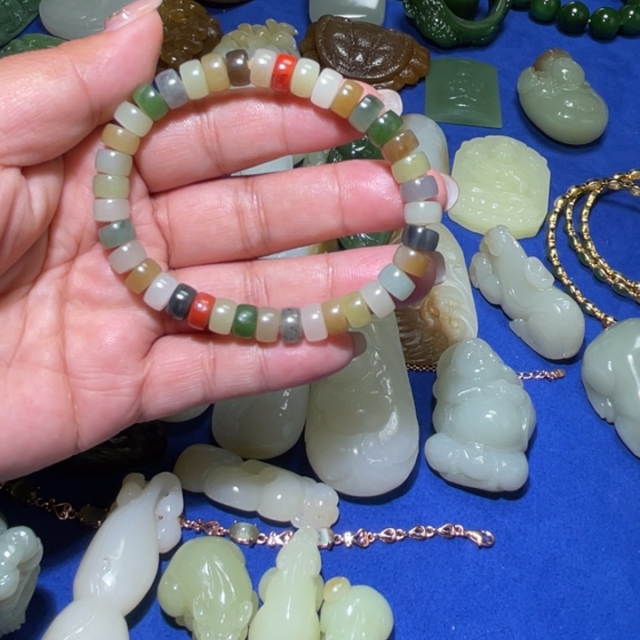 和田玉（糖玉）未镶嵌颈饰