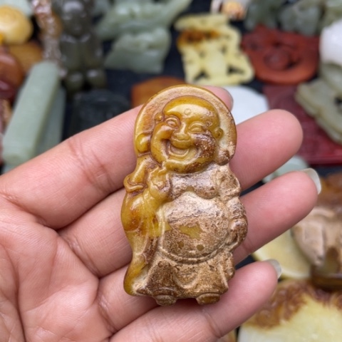 蛇纹石玉颈饰未镶嵌50