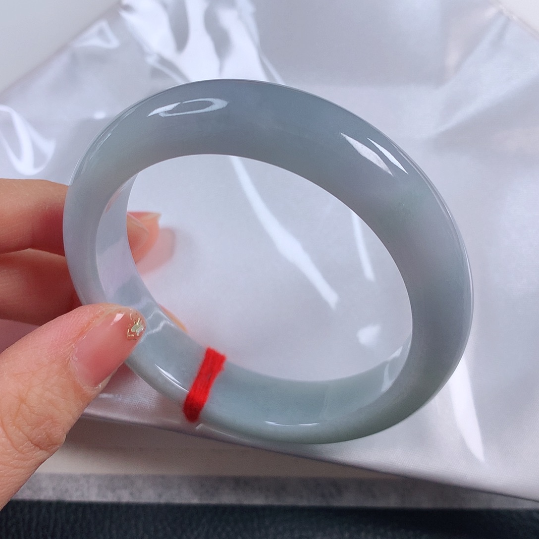 翡翠手镯未镶嵌s****& 正圈