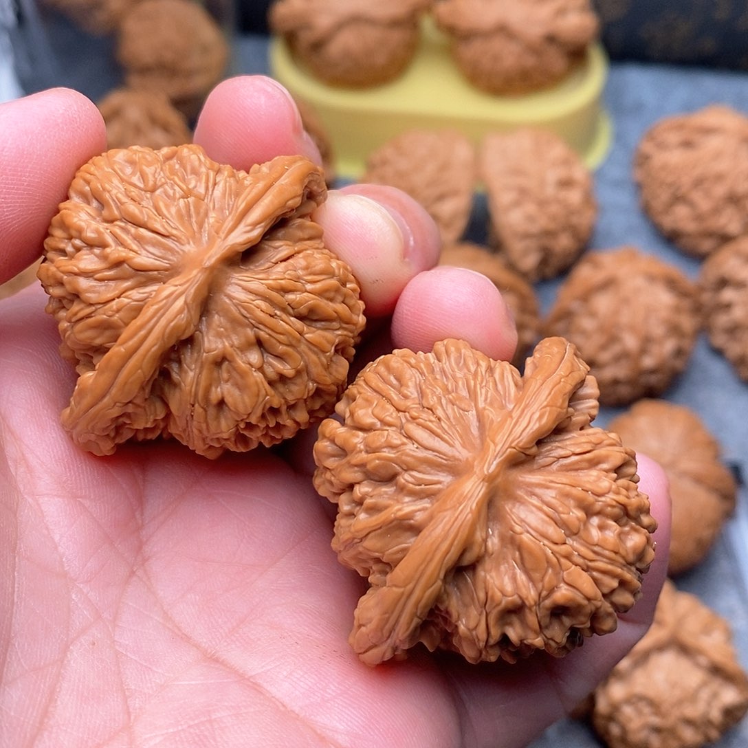 文玩核桃把件小***丁42四座楼