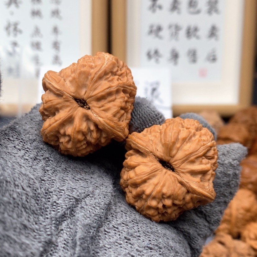 【闪购商品】文玩核桃吊坠735573753357573