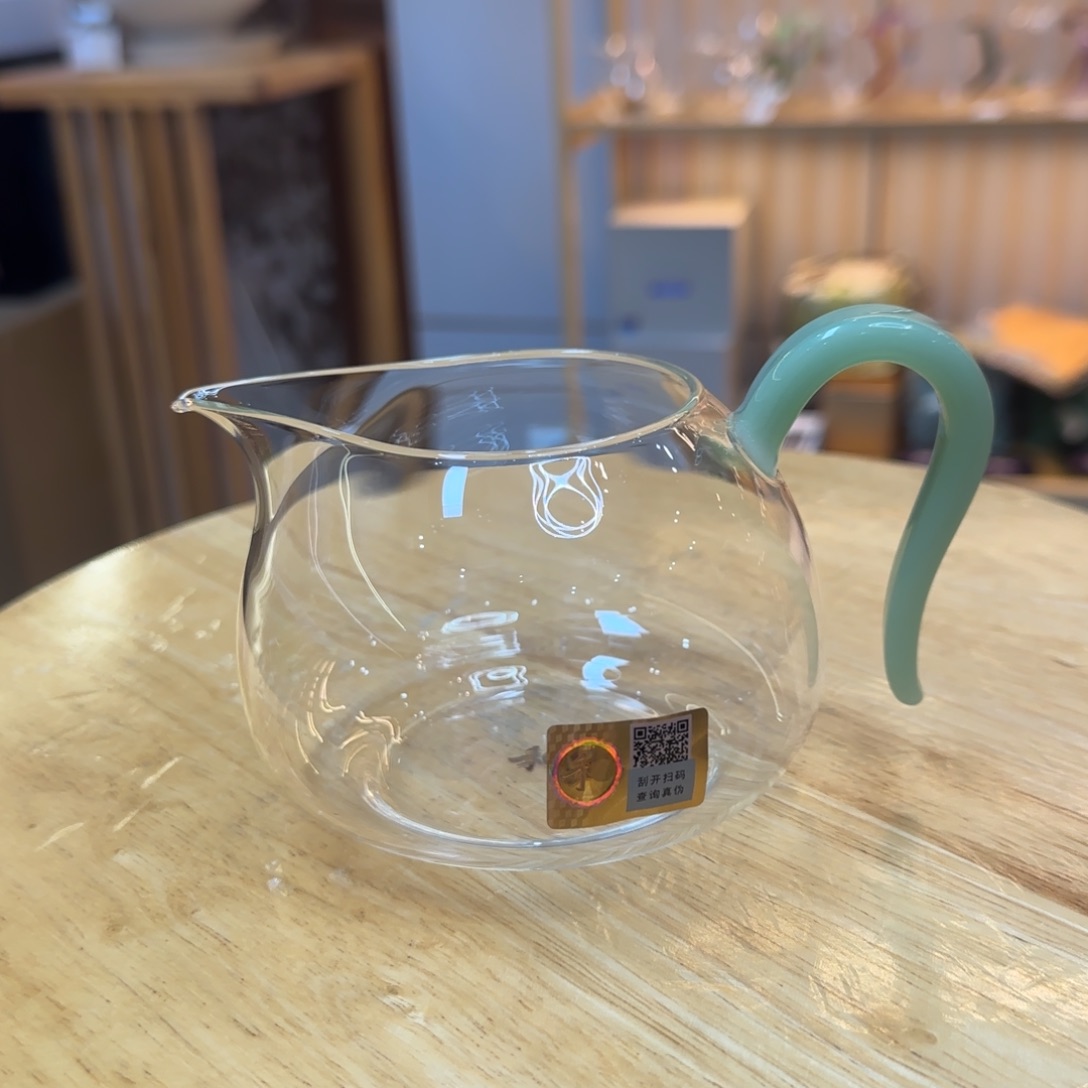 禾器淡然公道杯浅玉色