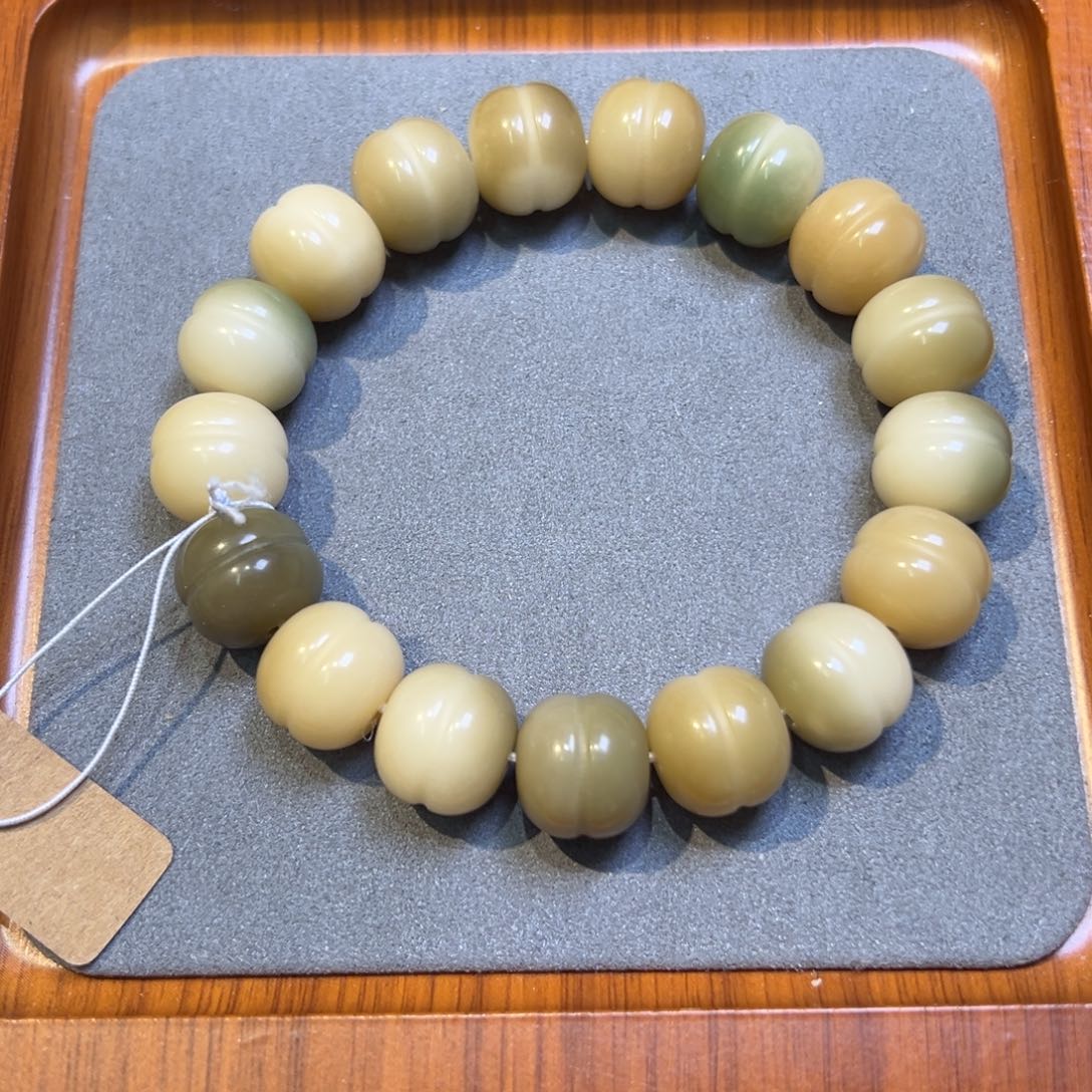 菩提根/象牙果吊坠山茶卡14.5大瑕