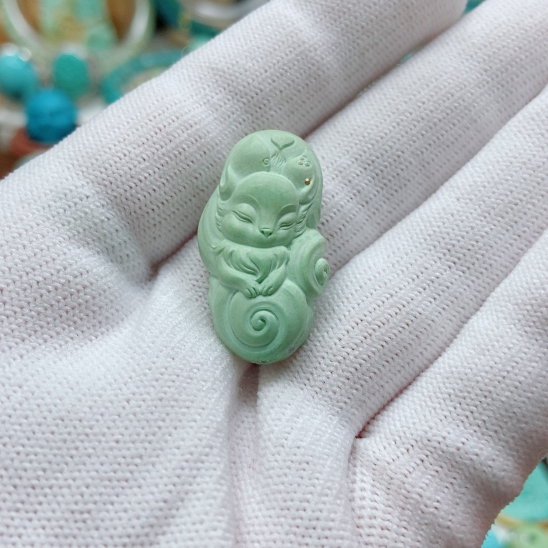 绿松石未镶嵌九尾狐