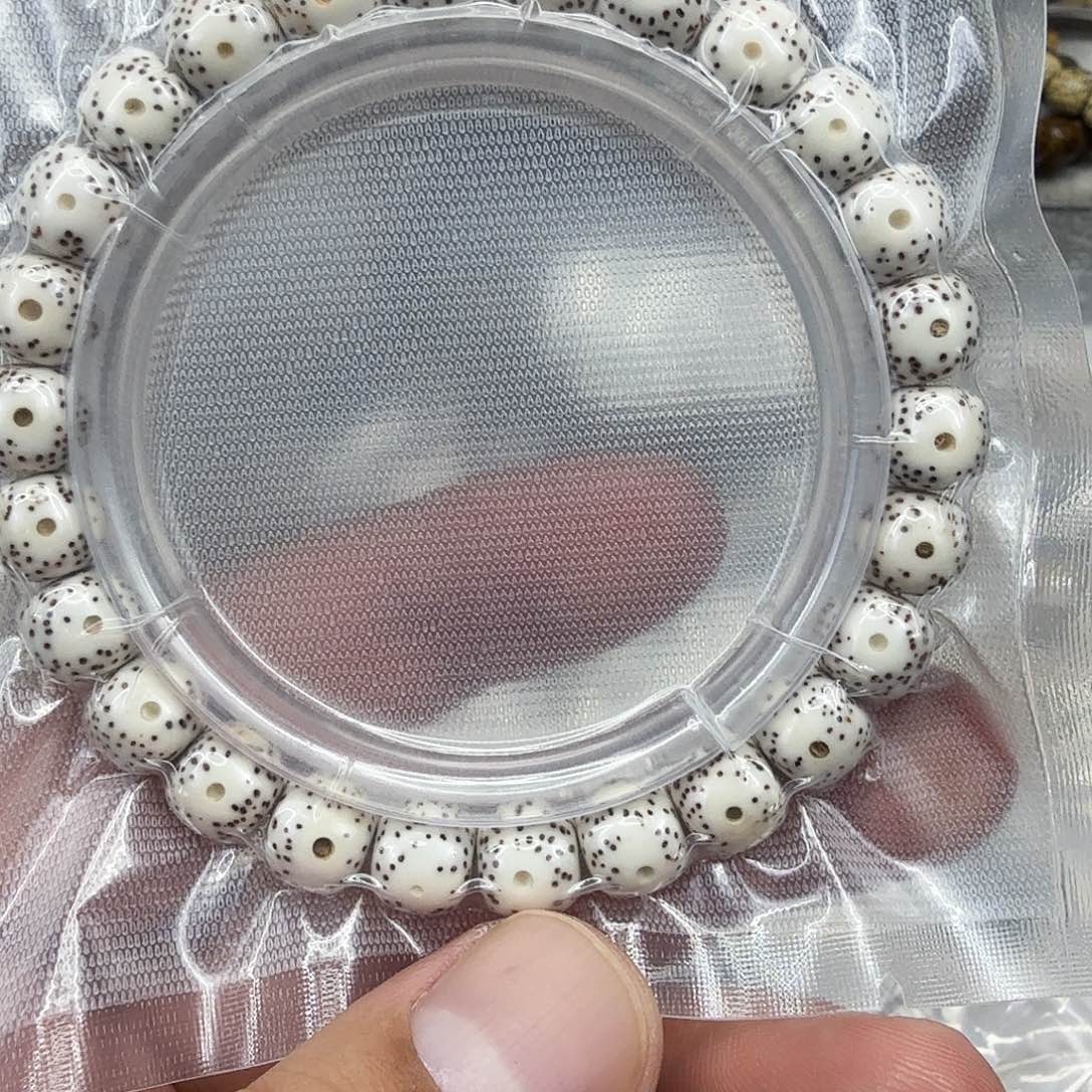 星月菩提手串86入门原脂白星月菩提单圈0.9