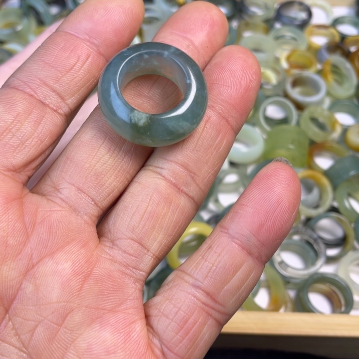 蛇纹石玉合金戒指16.7