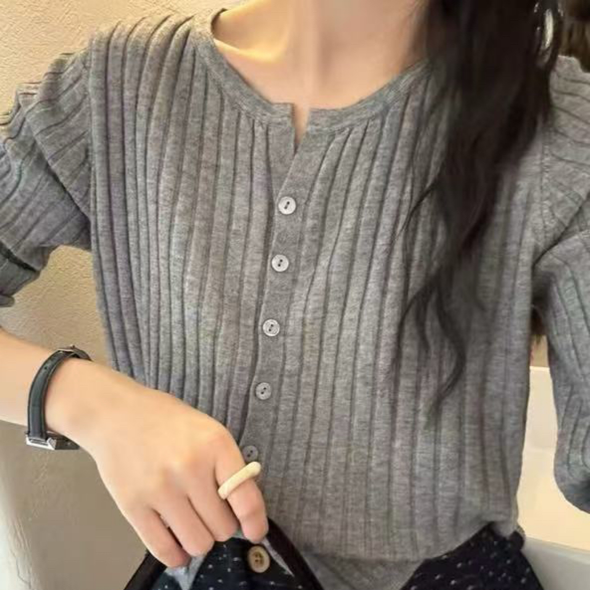女毛针织衫秋冬软糯女式打底毛衣圆领v领长袖上衣