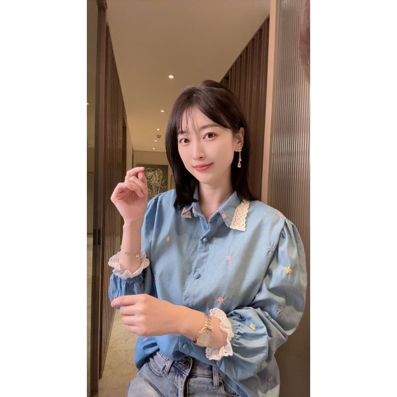 【张静芝】刺绣彩花朵拼蕾丝边衬衫