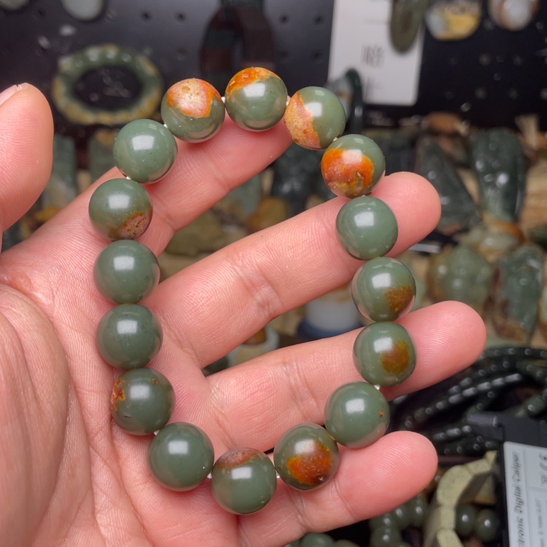 岫岩河磨玉（透闪石质玉）未镶嵌颈饰14+