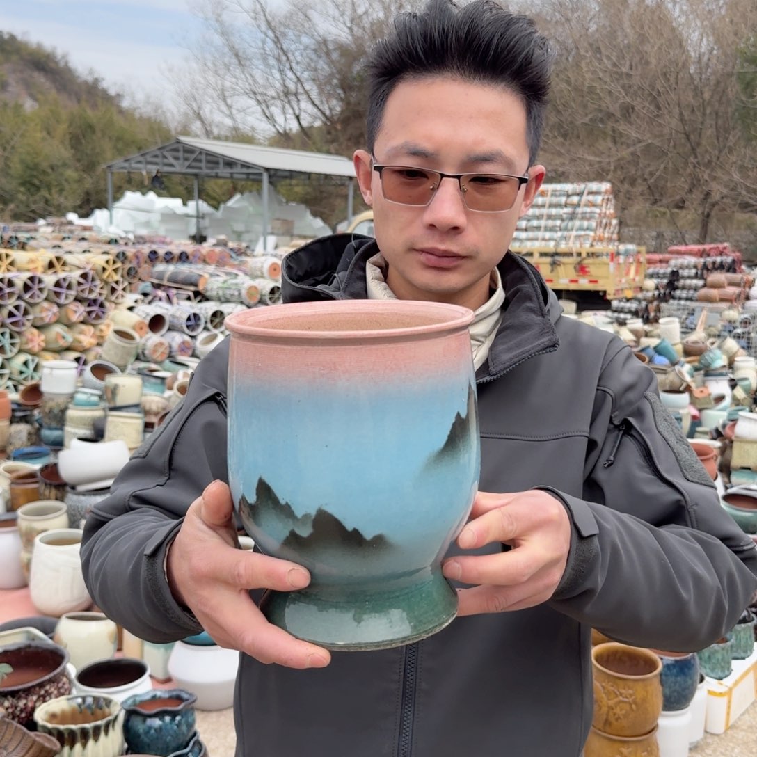 紫砂花盆口16高20（一个瓷器粉