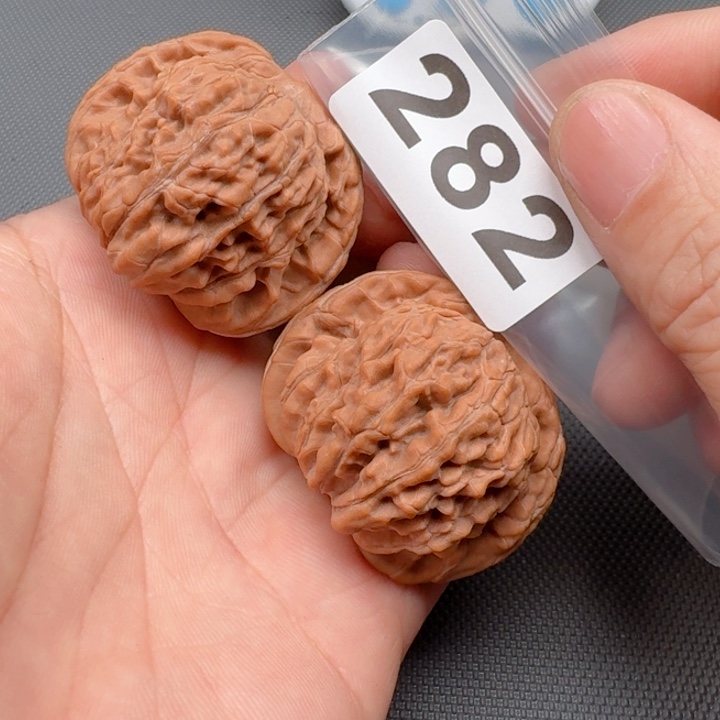 文玩核桃把件岑*楼子45