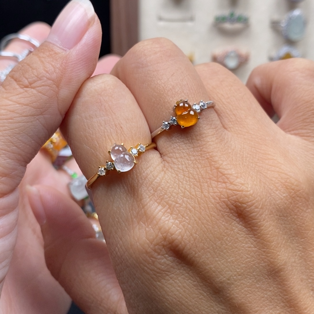 潘***朵翡翠银S925镶嵌戒指