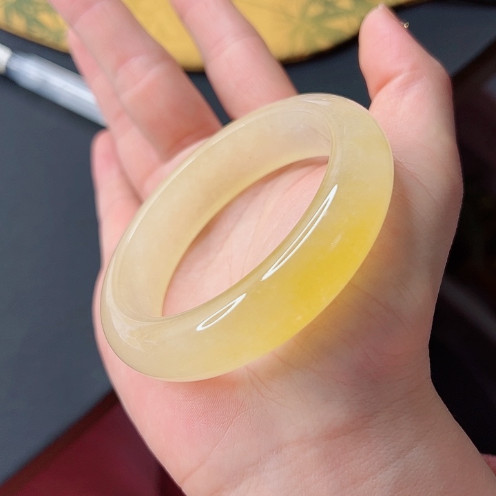 石英质玉手镯未镶嵌62-56