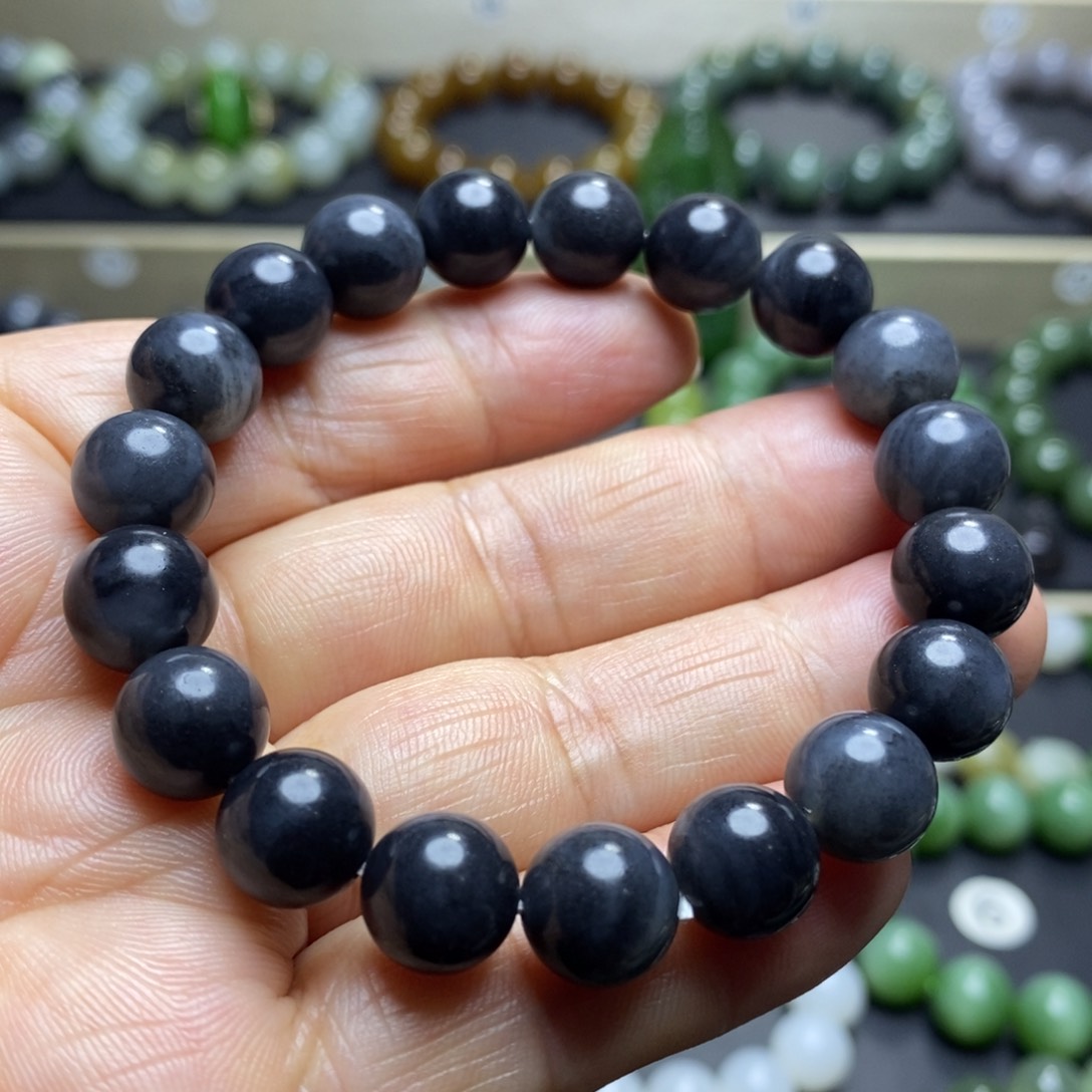 和田玉手串未镶嵌